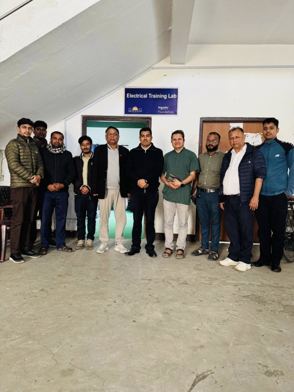 नारायणी बहुप्राविधिक शिक्षालय भरतपुर, १० चितवन Slider Image 9