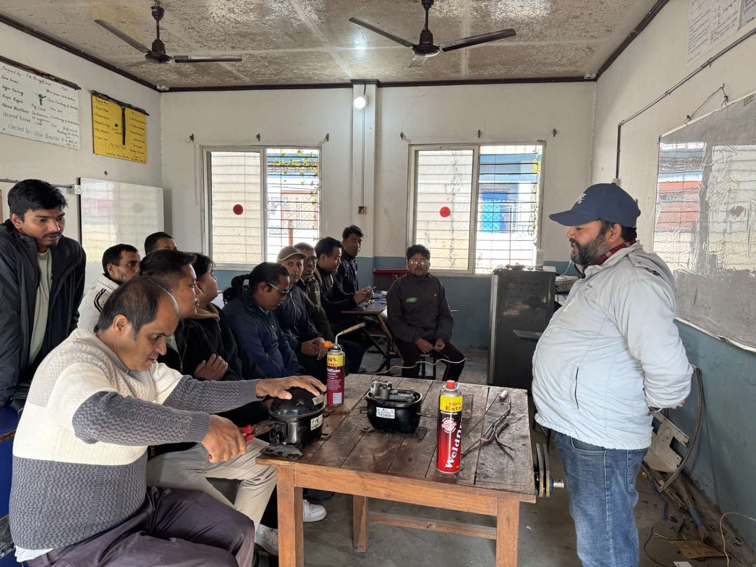 नारायणी बहुप्राविधिक शिक्षालय भरतपुर, १० चितवन Slider Image 9